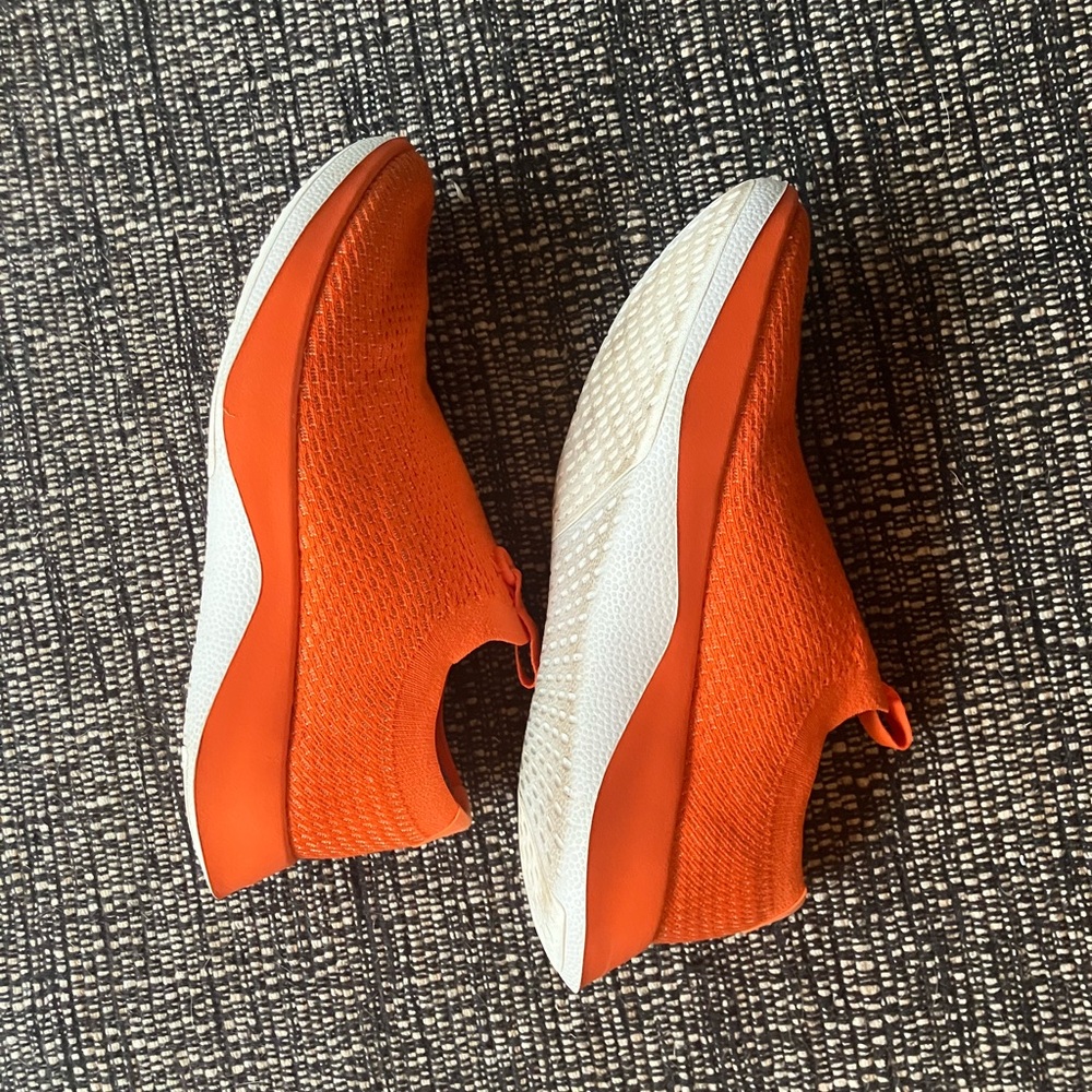 Women’s size 9 orange slip on Allbirds - Picture 9 of 10